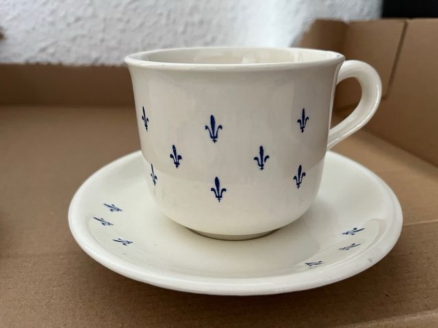 Juego té café antiguo: tazas y platillos
