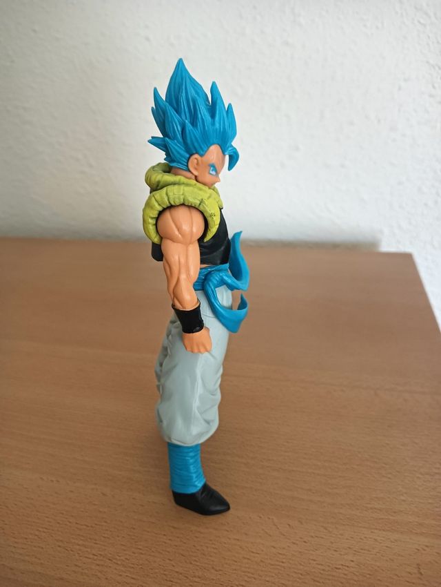 Figura Gogeta  Super Saiyan Blue