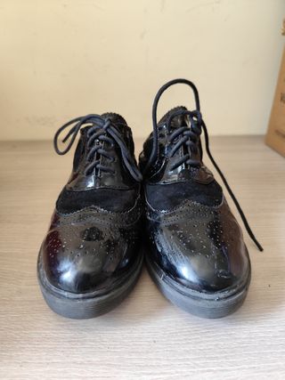 Zapatos Oxford negros mujer