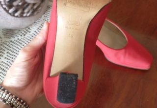 Scarpe con tacco Armando Pollini
Made in Italy 