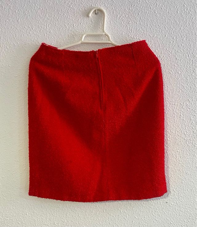 Conjunto vintage rojo: chaqueta y falda