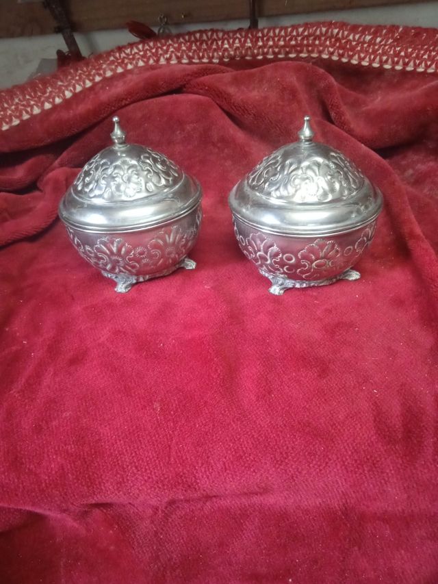 Pareja de recipientes , antiguos,