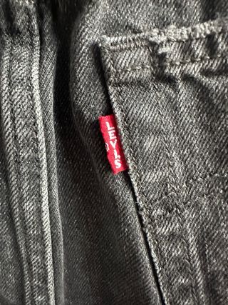 Falda vaquera Levi's negra