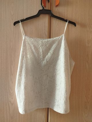 Top blanco de encaje