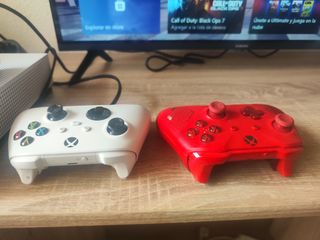 Xbox One + 3 mandos
