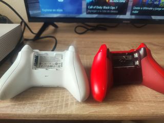 Xbox One + 3 mandos