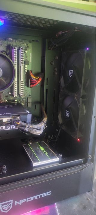 PC Gaming + Monitor 180hz