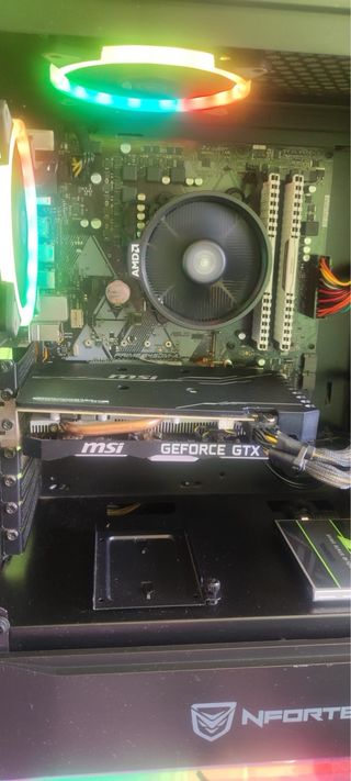 PC Gaming + Monitor 180hz