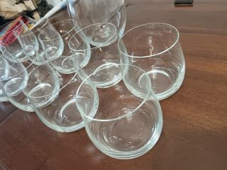 10 bicchieri acqua/Liquore in vetro e una bottigli