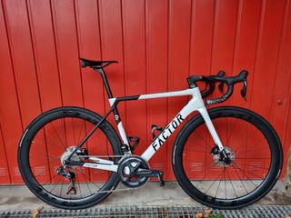 Bicicleta Factor O2
