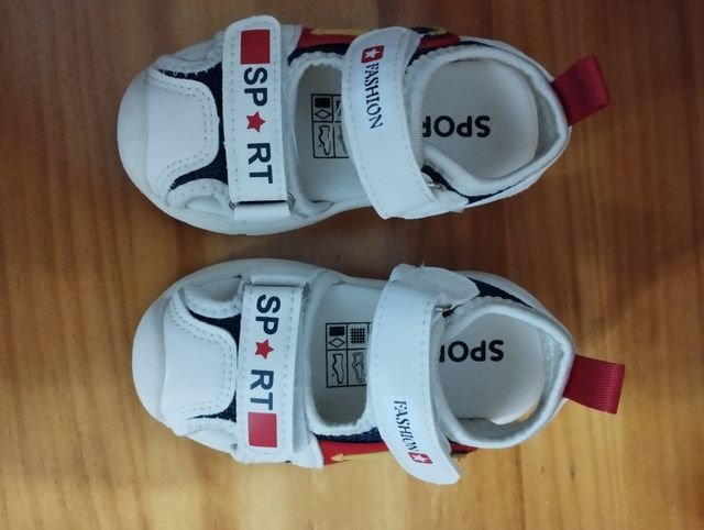 Sandalias niño/a blancas y azules