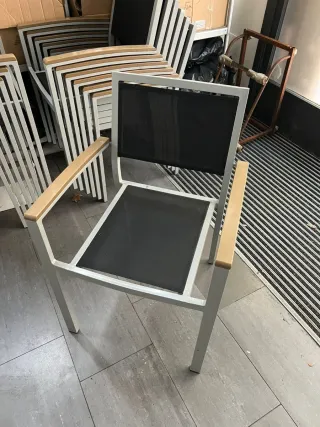 Tavolo da terrazza e sedie - metallo