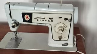 Macchina da cucire Singer 478 vintage