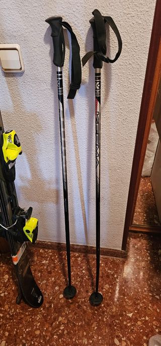Esquís Rossignol S3 Skull + Fijaciones
