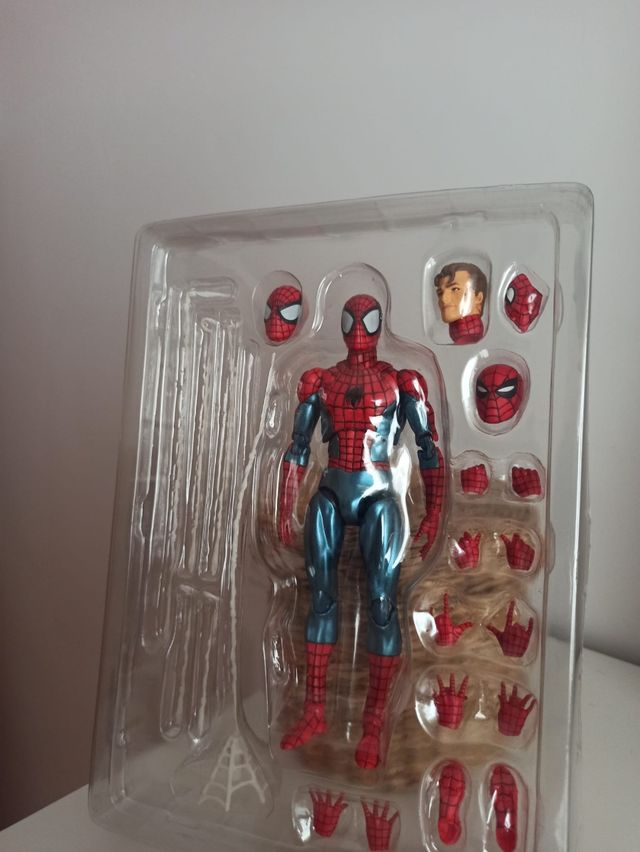Figura Spiderman PRECIO NEGOCIABLE