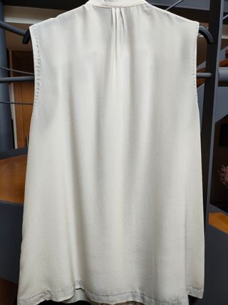 Camisa blanca sin mangas Massimo Dutti 