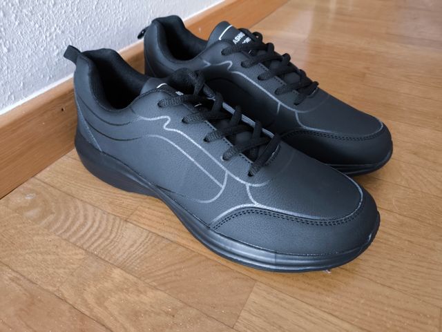 Zapatillas deportivas talla 44