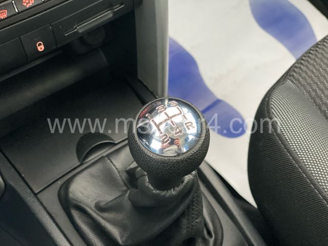 Peugeot 207 2012