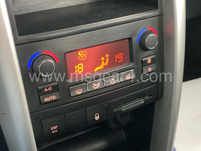 Peugeot 207 2012