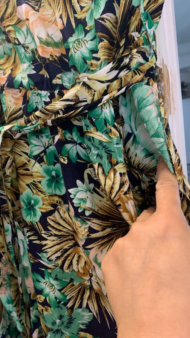 Mono Red Queen estampado flores S - M