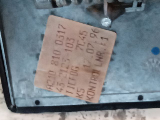 Espejo dé Mercedes carrocería.210