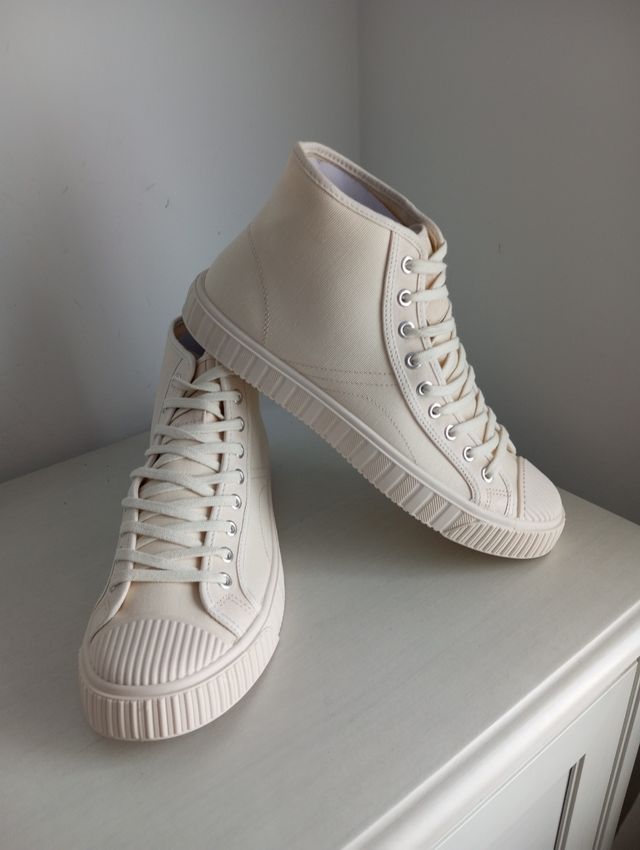 Zapatillas Zara beige hombre