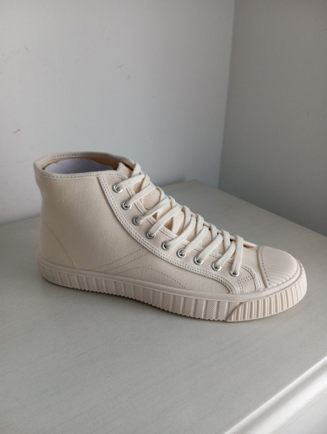 Zapatillas Zara beige hombre