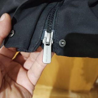 Chaqueta Helly Hansen negra