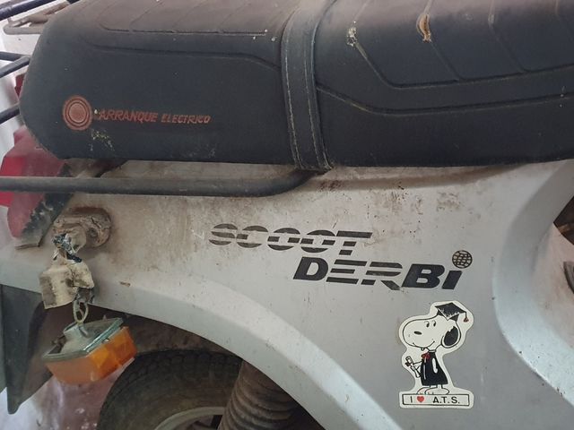 Derbi Scoot 74cc de origen, con patada de arranque