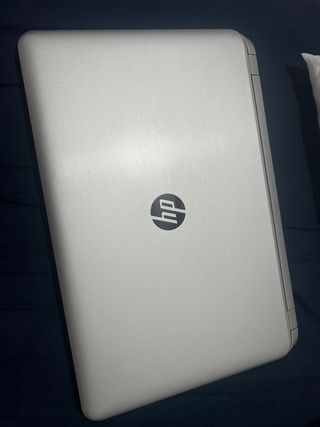 HP Pavilion 17 Notebook PC Gris
