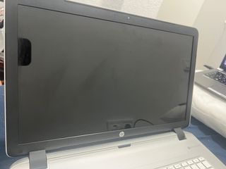 HP Pavilion 17 Notebook PC Gris