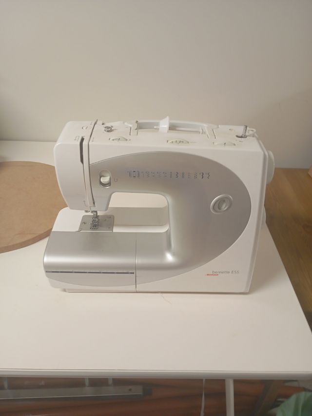 Máquina coser Bernina Bernette E55