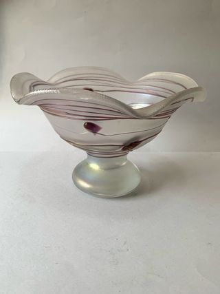 Vaso in vetro viola iridescente  primi ‘900