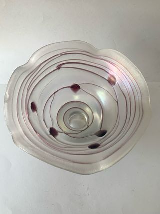 Vaso in vetro viola iridescente  primi ‘900