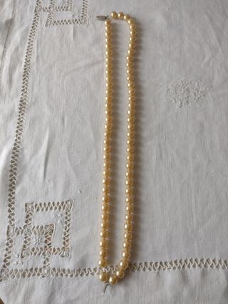 Collar perlas vintage beige