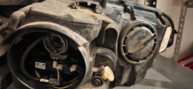 Faro Xenón BMW X6 E71 (06-13)