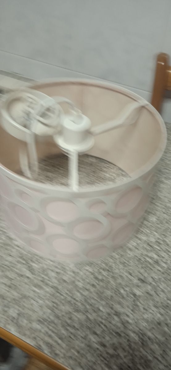 Lámpara colgante infantil - Rosa y blanca