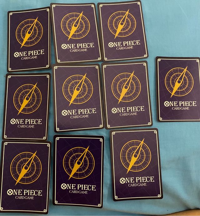 lote 49 cartas One Piece TCG
no originales