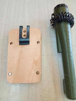 Funda cuero detector pinpointer con clip