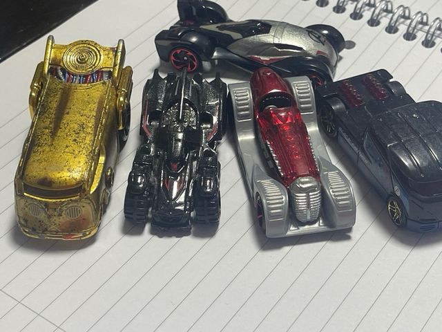 Coches Hot Wheels y Cars Mattel