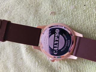 Reloj Calypso marrón dorado