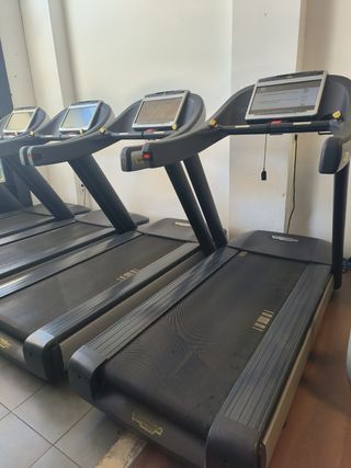 Cinta de correr Technogym 