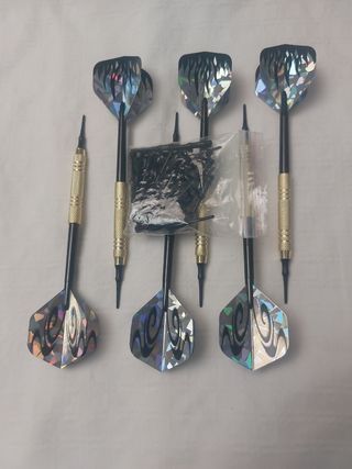6 Dardos diana Bar Nuevos+ 18 puntas de recambio.