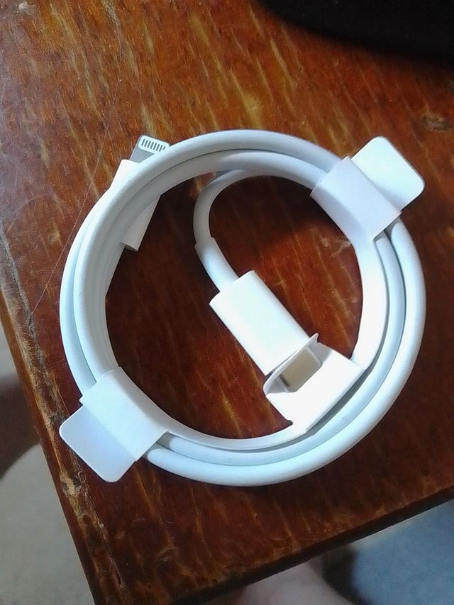 Cable USB-C para iPhone
