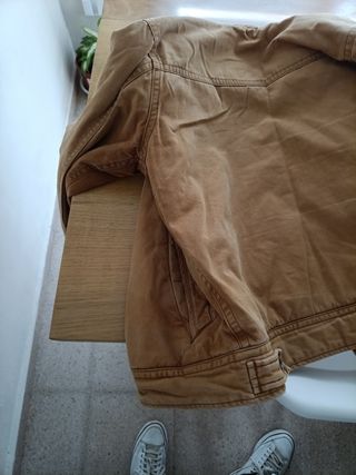 Cazadora A&F marrón - Talla M