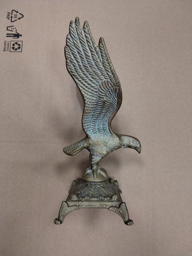 Aquila ornamentale vintage