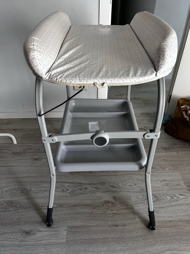 Bañera-cambiador bebé marca chico