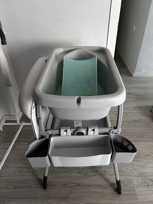 Bañera-cambiador bebé marca chico