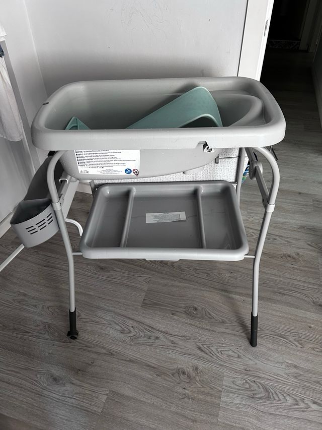 Bañera-cambiador bebé marca chico