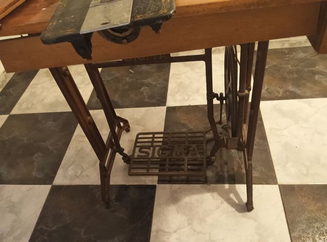 Máquina coser Sigma Antigua